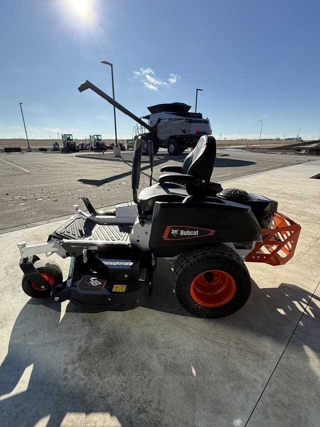 Image of Bobcat ZT2000 equipment image 3
