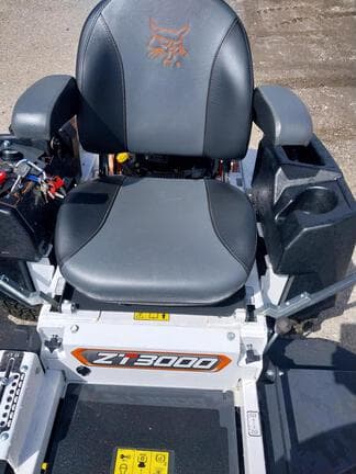 Image of Bobcat ZT3000 equipment image 4