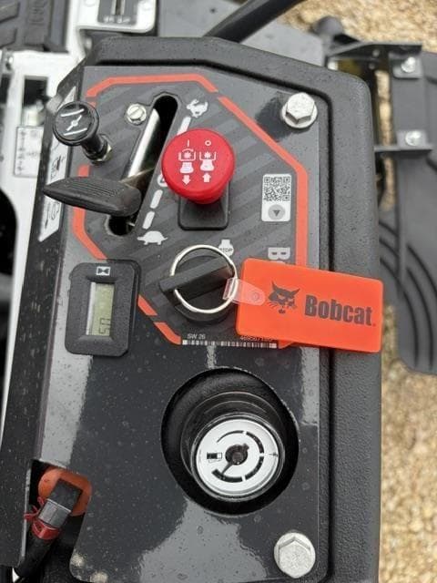 Image of Bobcat ZT3000 equipment image 4