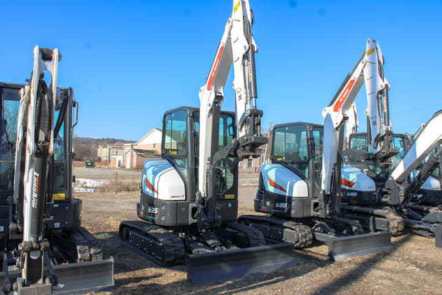 Image of Bobcat E35 equipment image 2