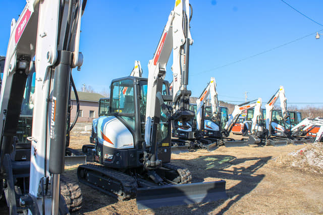 Image of Bobcat E35 equipment image 2