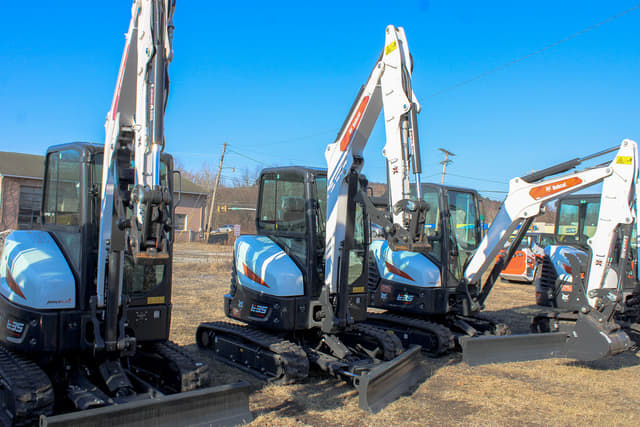 Image of Bobcat E35 equipment image 2