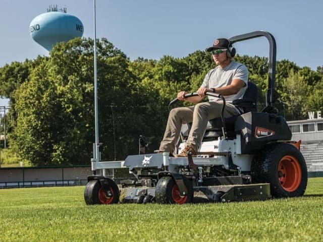 Image of Bobcat ZT5000 equipment image 3