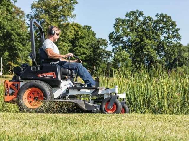 Image of Bobcat ZT5000 equipment image 1
