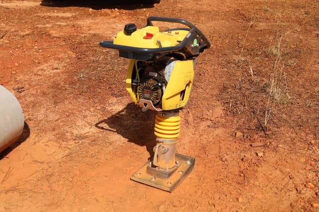 Image of Bomag BT50 equipment image 3