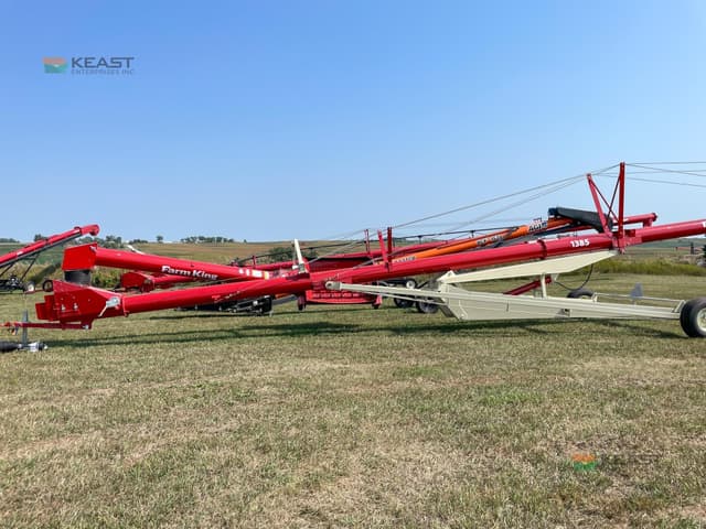 Image of Buhler Farm King 1385 equipment image 3