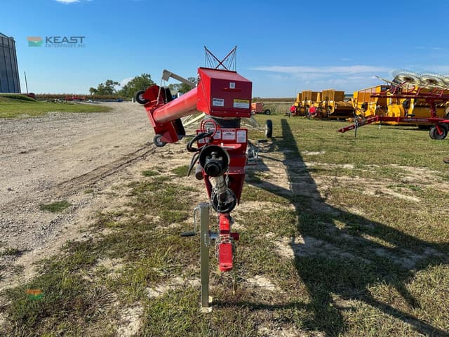 Image of Buhler Farm King Y1080 equipment image 2