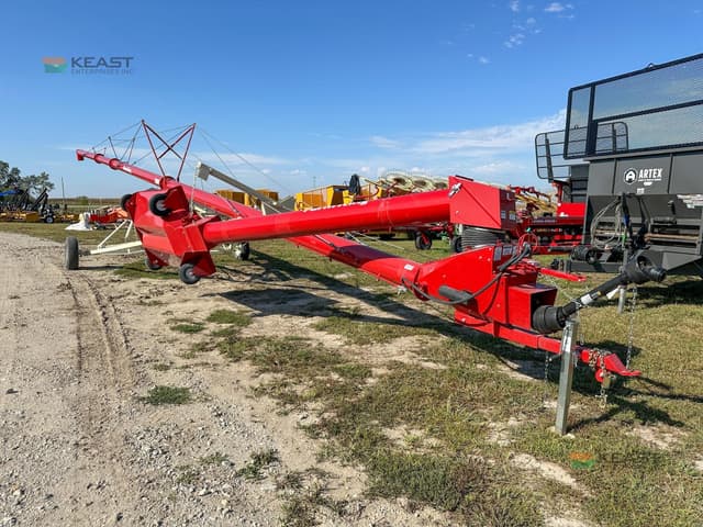 Image of Buhler Farm King Y1080 equipment image 1