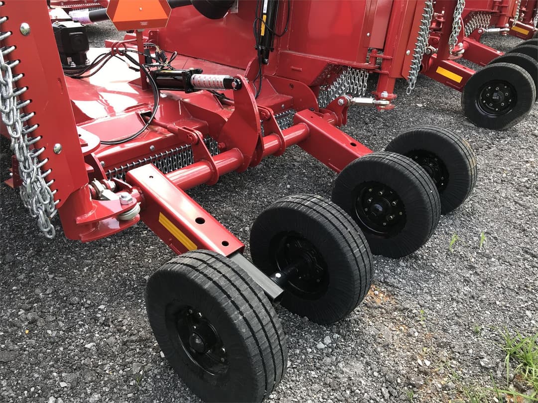 Image of Bush Hog 1815 Image 1