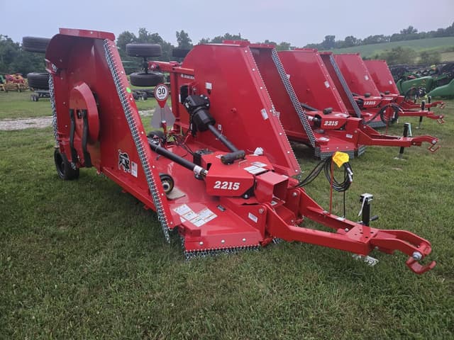 Image of Bush Hog 2215 equipment image 2