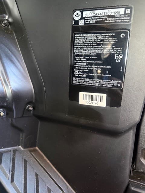 Image of Can-Am Commander Max 1000 DPS equipment image 4