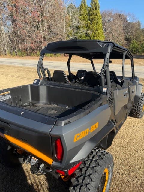 Image of Can-Am Commander Max 1000 DPS equipment image 2