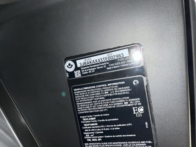 Image of Can-Am Commander 1000R XT equipment image 2