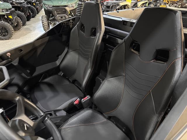 Image of Can-Am Commander 1000R XT-P equipment image 4