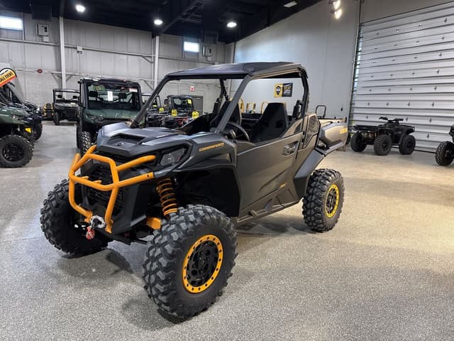 Image of Can-Am Commander 1000R XT-P equipment image 3