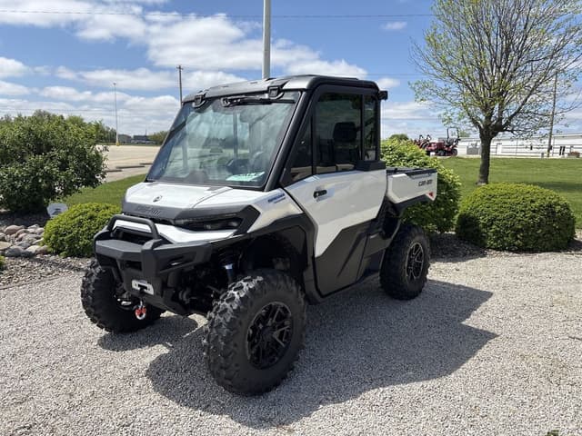 Image of Can-Am Defender Limited HD11 equipment image 3