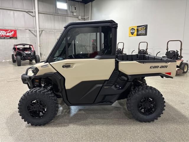 Image of Can-Am Defender Limited HD11 equipment image 1