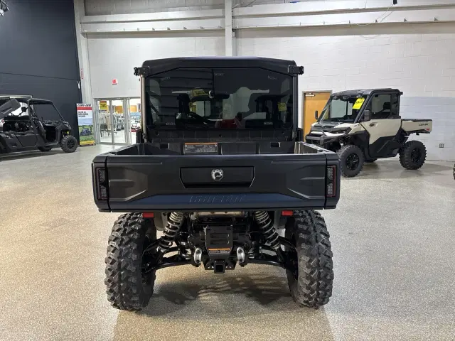 Image of Can-Am Defender Limited HD11 equipment image 3