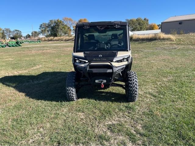 Image of Can-Am Defender Limited HD11 equipment image 2