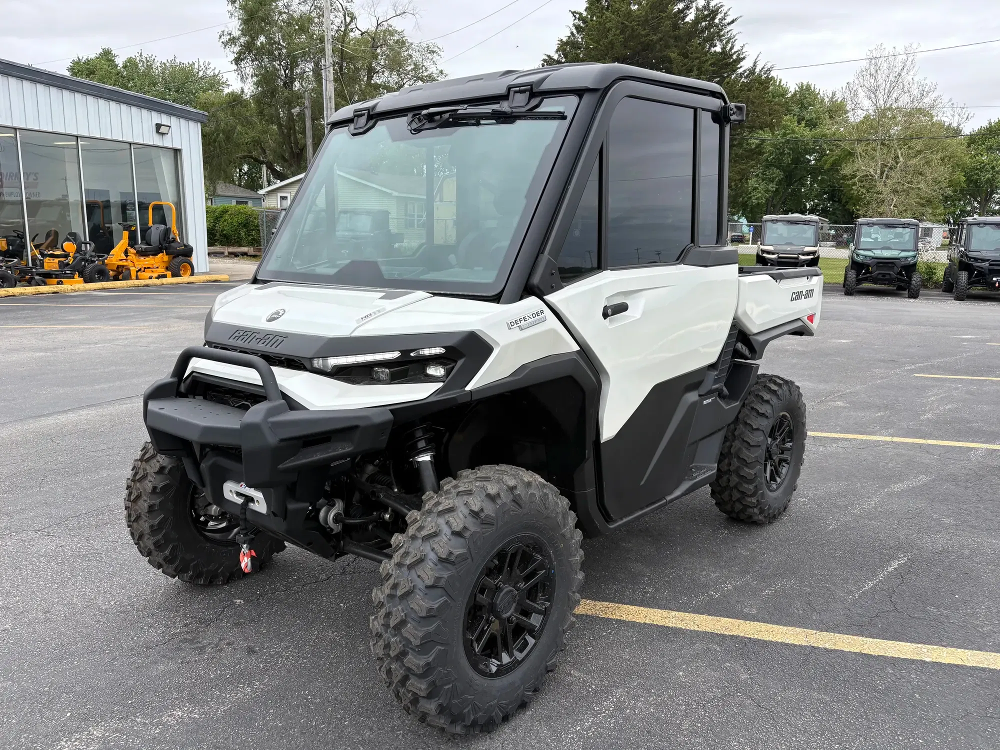 Main image Can-Am Defender Limited HD11