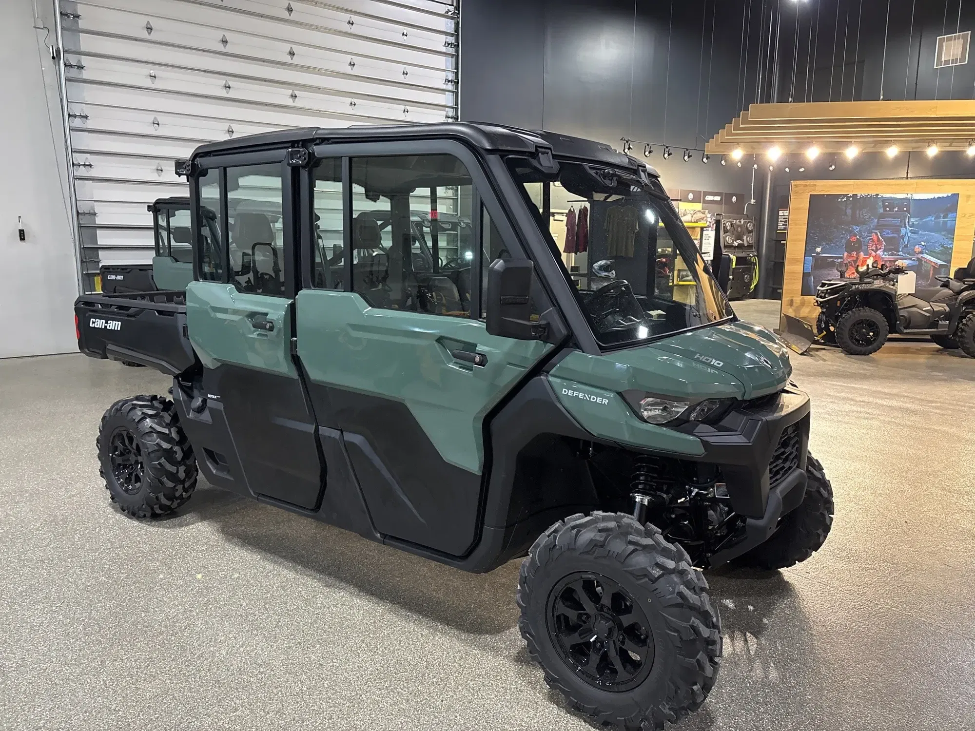 2026 Can-Am Defender Max HD10 DPS Equipment Image0
