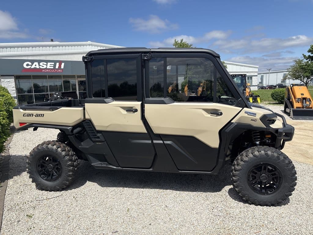 Image of Can-Am Defender MAX Limited HD11 Primary image