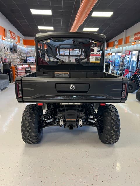 Image of Can-Am Defender MAX XT HD11 equipment image 2