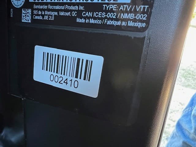 Image of Can-Am Defender HD10 equipment image 4