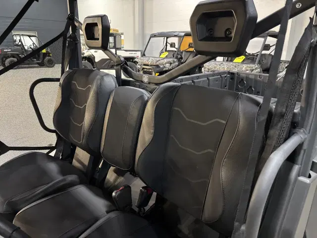 Image of Can-Am Defender PRO XT HD10 equipment image 1