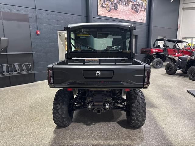 Image of Can-Am Defender XT HD11 equipment image 3