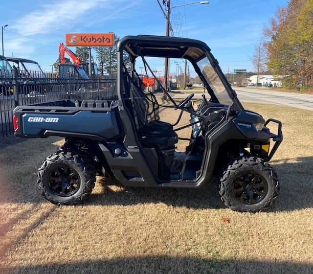 Image of Can-Am Defender XT HD7 equipment image 1