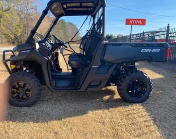 2026 Can-Am Defender XT HD7 Equipment Image0