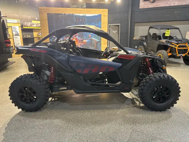 Image of Can-Am Maverick X3 DS Turbo equipment image 4