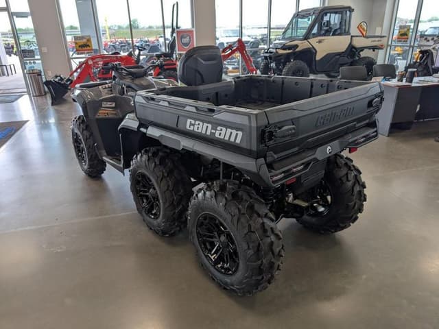 Image of Can-Am Outlander MAX 6X6 DPS 850 equipment image 3