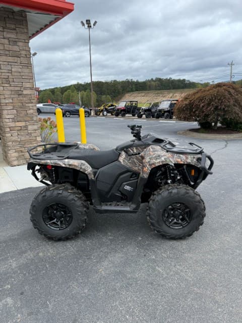 Image of Can-Am Outlander Pro HD7 equipment image 1