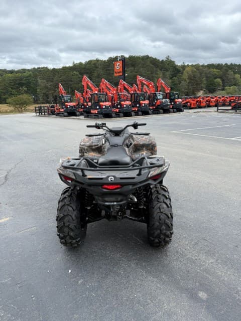 Image of Can-Am Outlander Pro HD7 equipment image 3