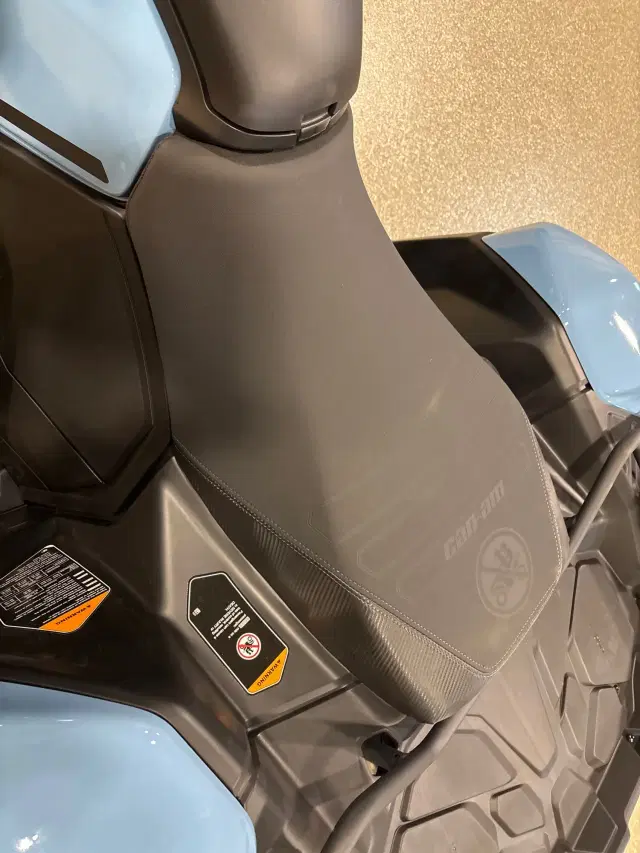 Image of Can-Am Outlander XT 700 equipment image 1
