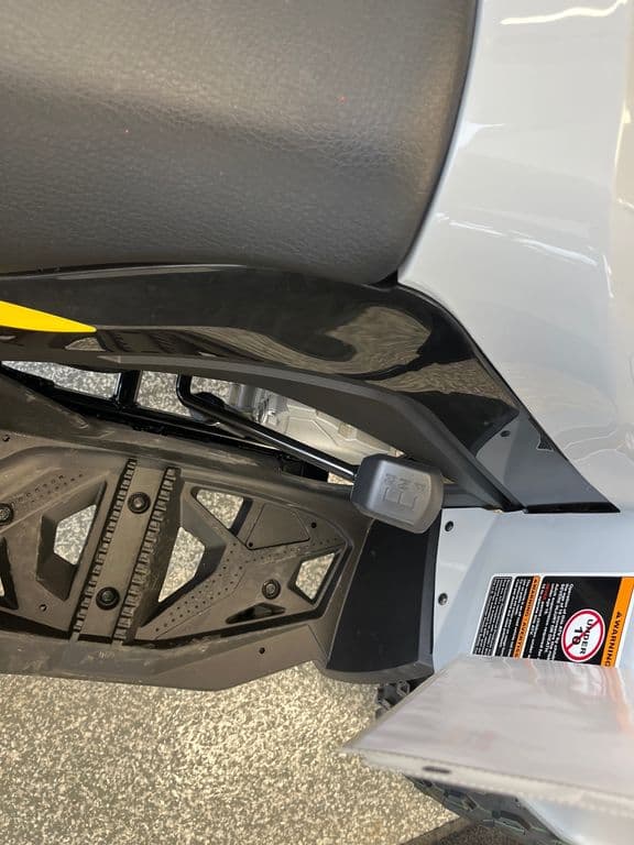 Image of Can-Am Renegade 110 equipment image 4