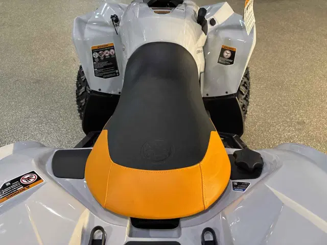 Image of Can-Am Renegade X xc 1000R equipment image 1
