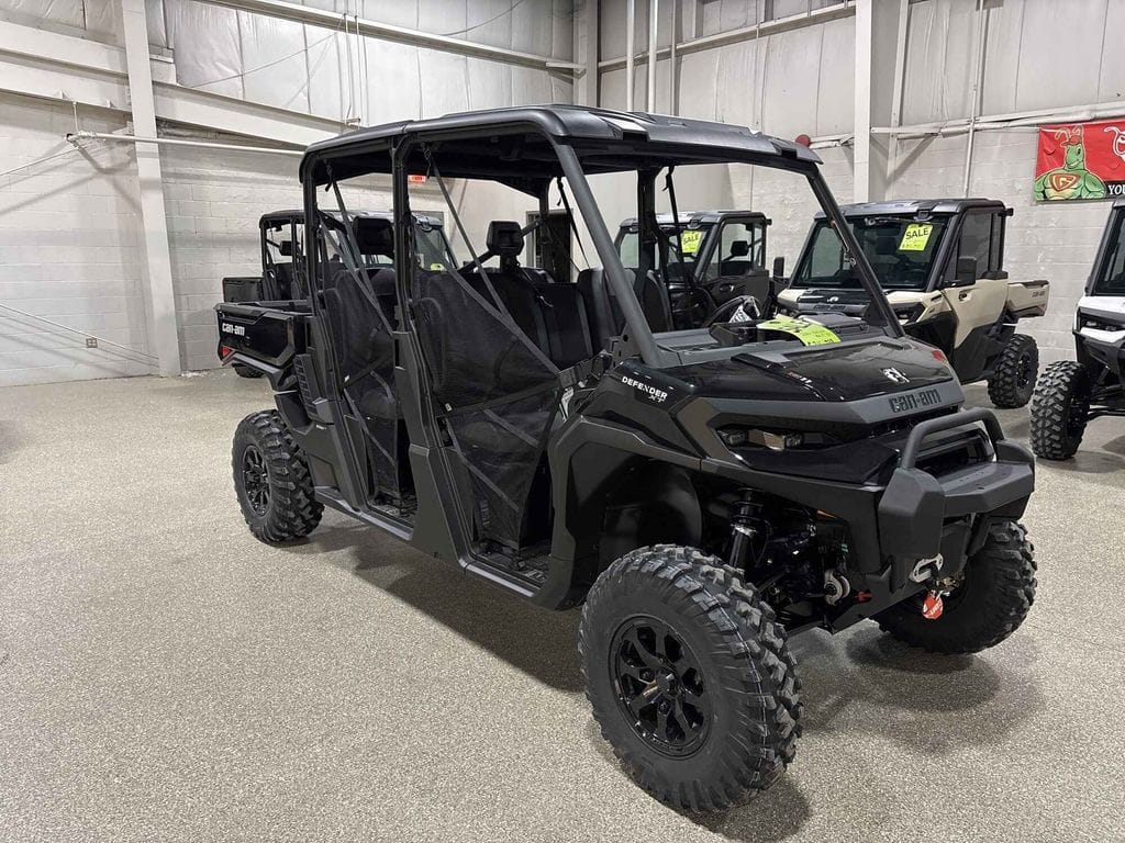 Main image Can-Am Defender MAX XT HD11