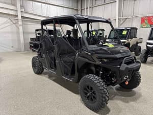 2026 Can-Am Defender MAX XT HD11 Image