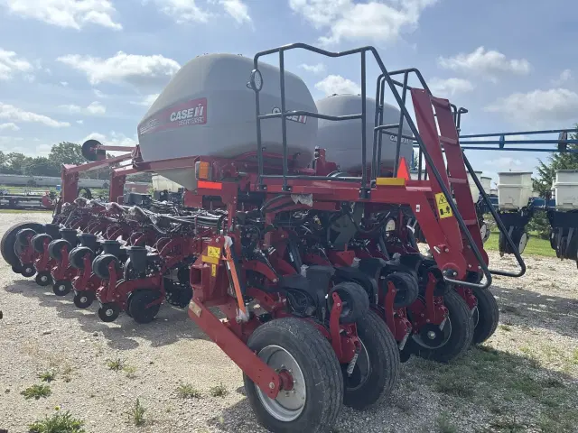 Image of Case IH 2150 equipment image 4