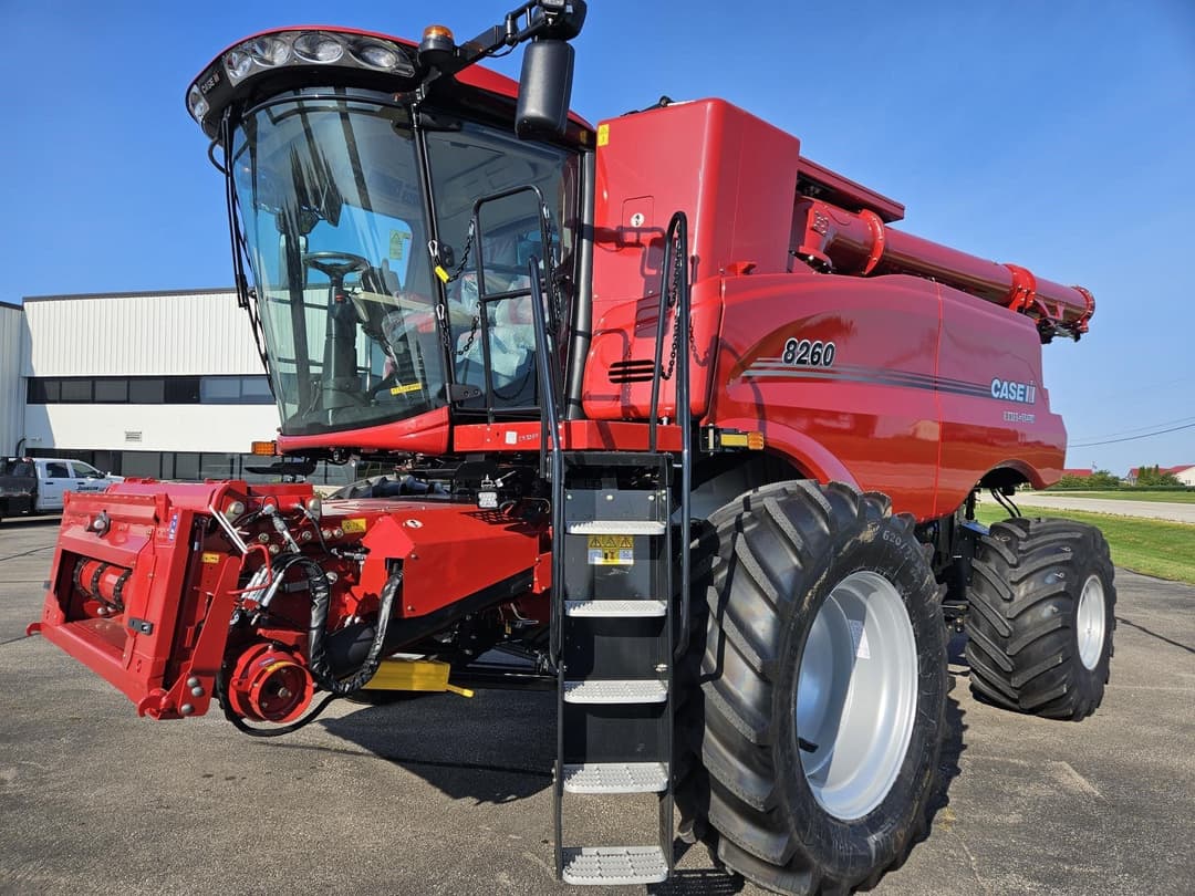 Image of Case IH 8260 Primary image