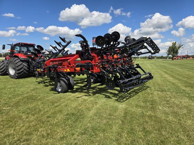 Image of Case IH Ecolo-Tiger 875 equipment image 2