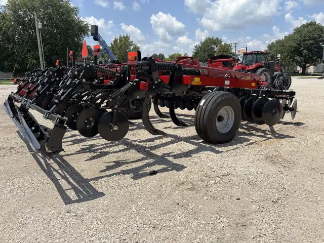 Image of Case IH Ecolo-Tiger 875 equipment image 4