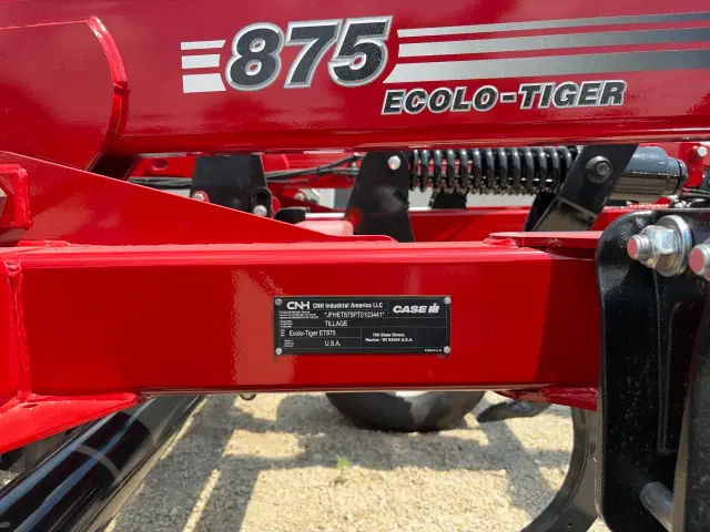 Image of Case IH Ecolo-Tiger 875 equipment image 1