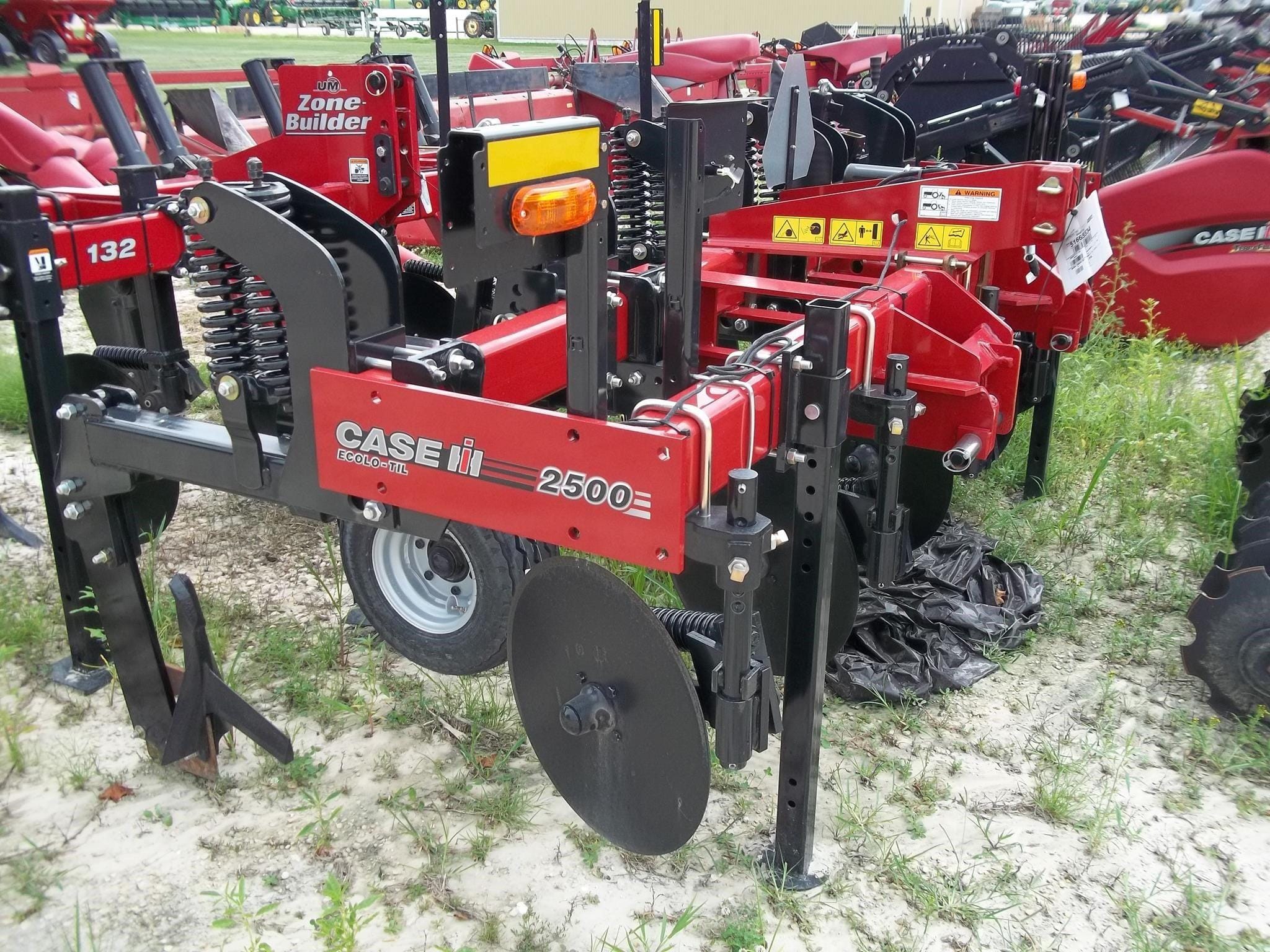 2026 Case IH 2500 Ecolo-Til Equipment Image0