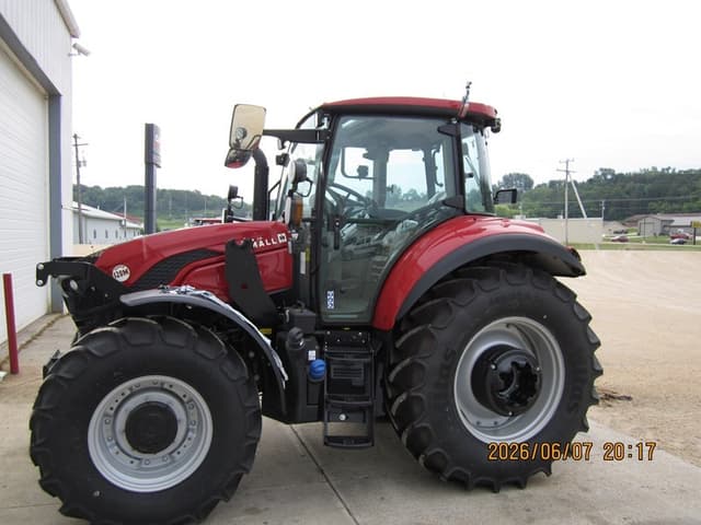 Image of Case IH Farmall 120 Super M equipment image 1