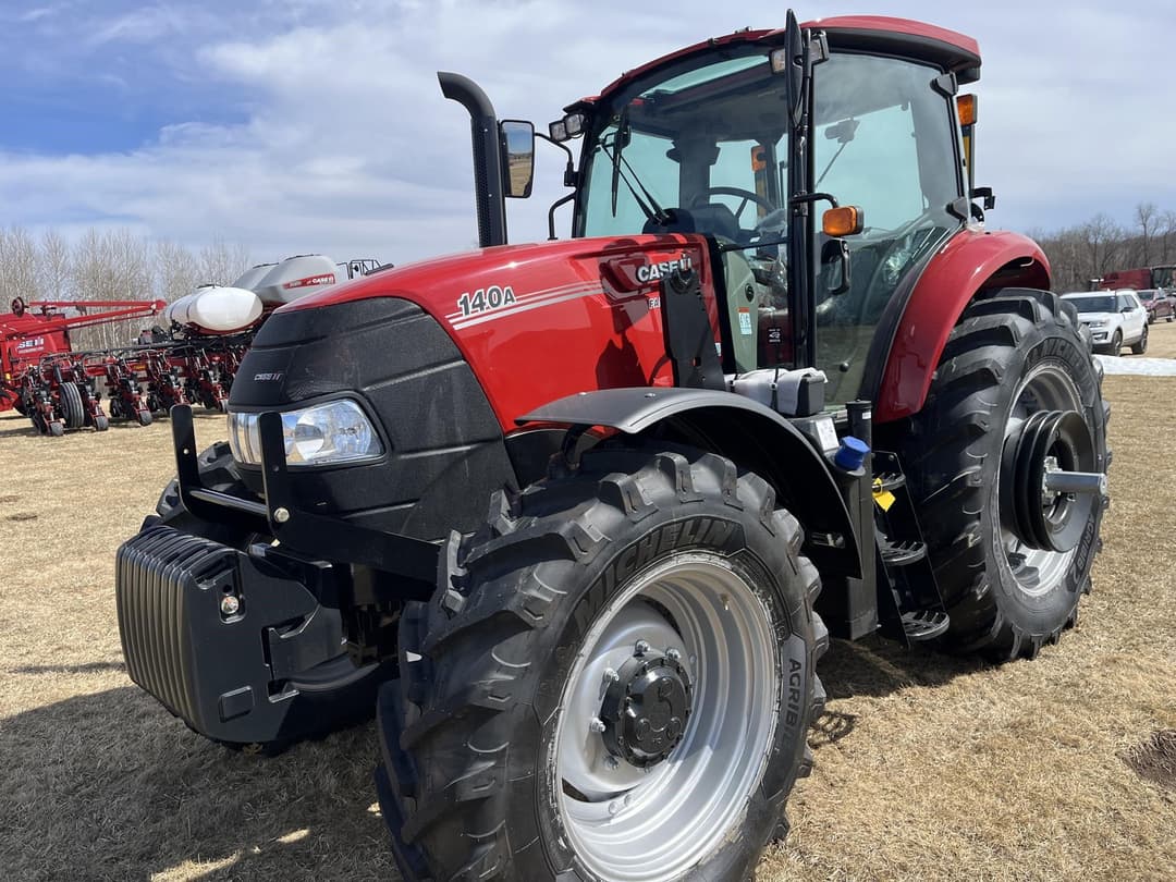 Image of Case IH Farmall 140A Image 0