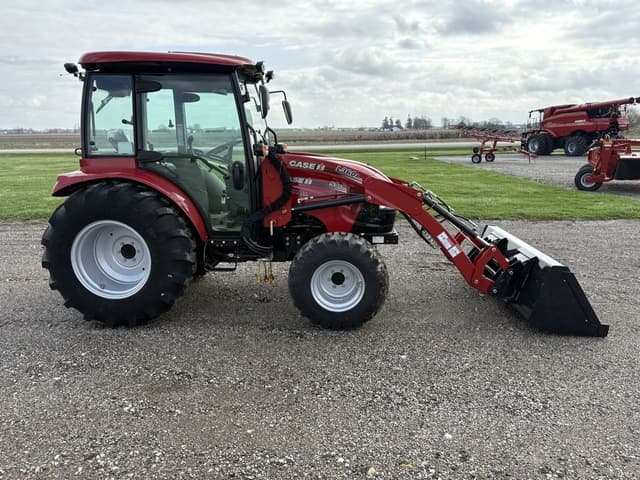 Image of Case IH Farmall 55C equipment image 4